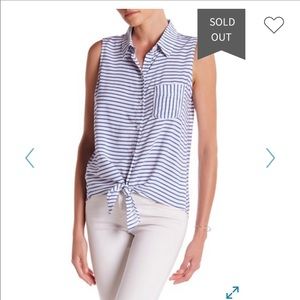 NWT- Front tie shirt by Beachlunchlounge